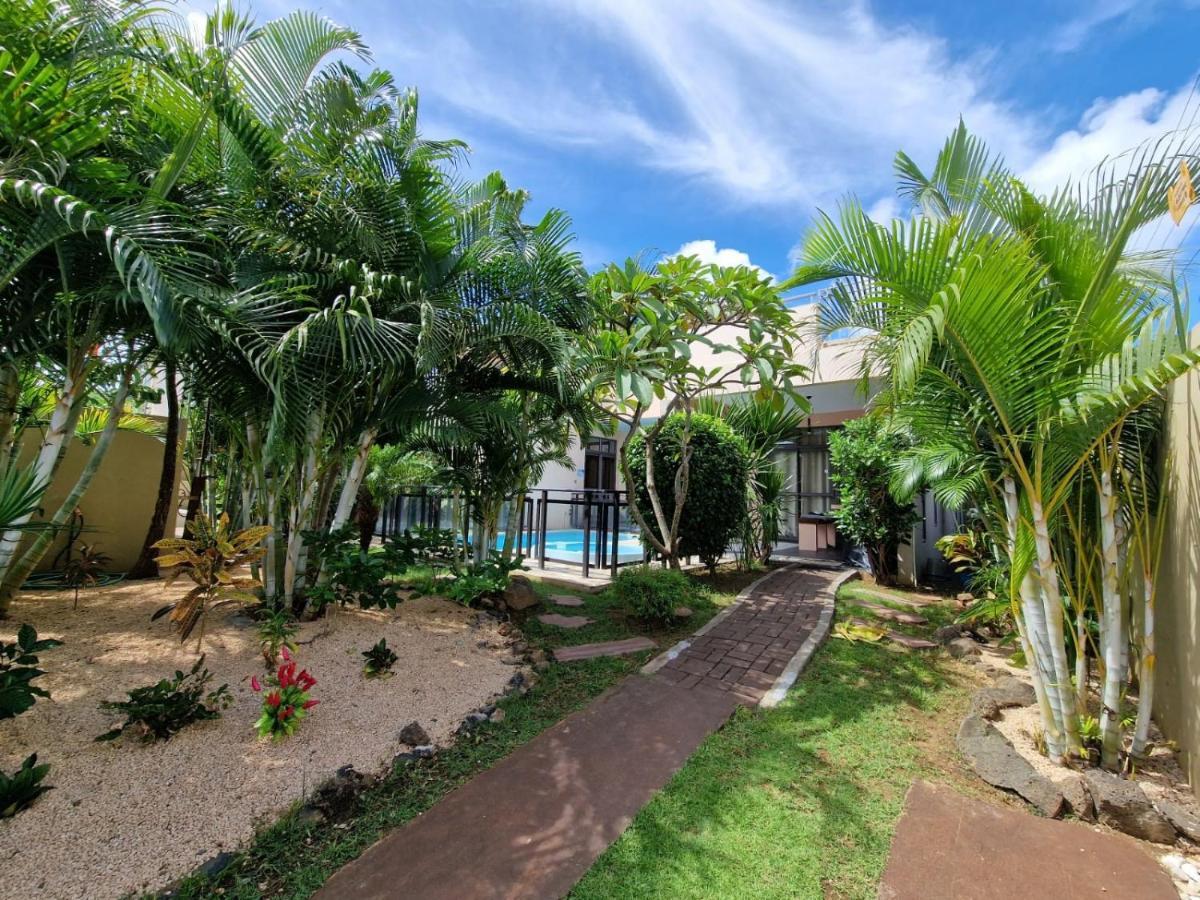 Villa Centre Grand Baie Exterior photo